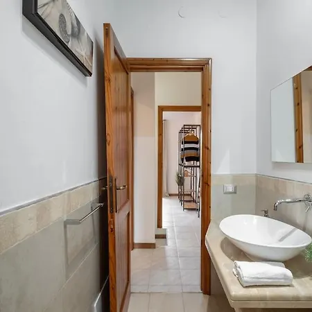 Sant'andrea Villa- 300m From The Beach- Easy Parking- Netflix-self Check-in וילה *